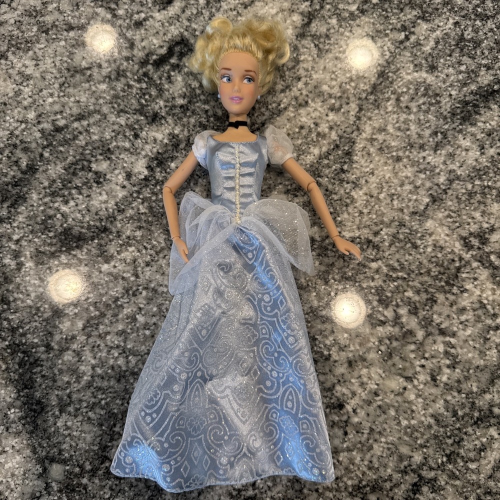 Disney Cinderella Articulated 12" Doll Jointed Arms Hands Hips Blue Eyes London